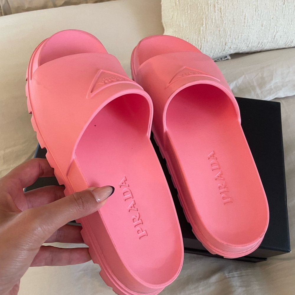 Prada slides